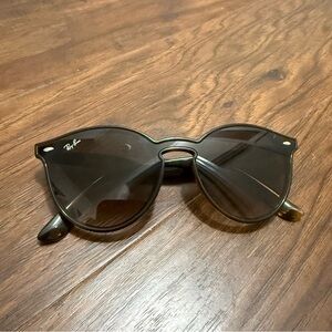 Ray-Ban Tortoise Shell Frame Women Sunglasses